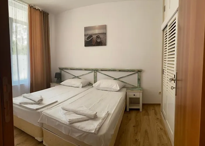 Dawn Park Complex מלון דירות סאני ביץ'