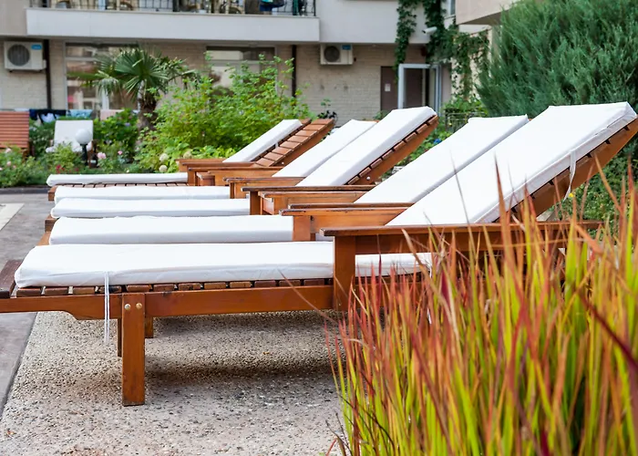 Dawn Park Complex מלון דירות 4*