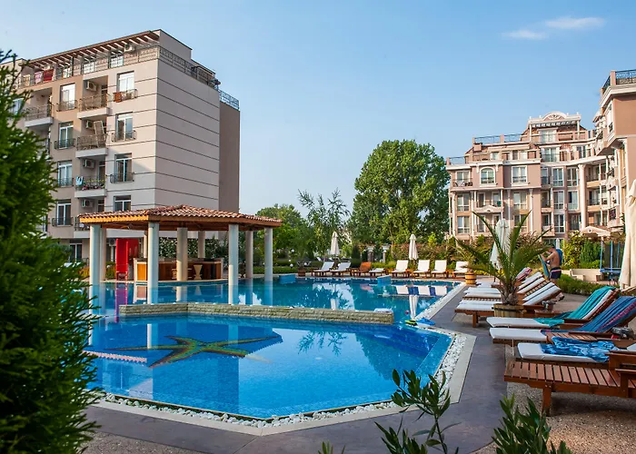 מלון דירות Dawn Park Complex 4*