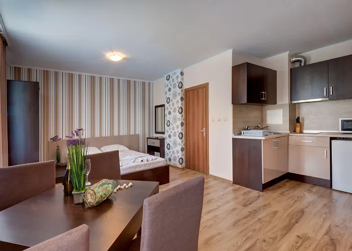 Dawn Park Complex סאני ביץ'