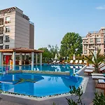Апартхотел Dawn Park Complex 3*