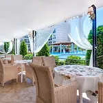 Dawn Park Complex Апартхотел 3*
