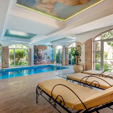 Dawn Park Complex מלון דירות 4*