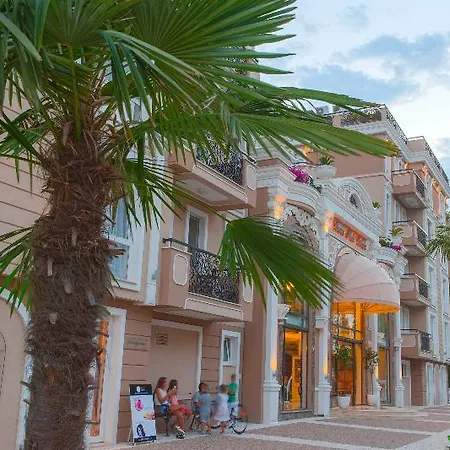 Dawn Park Complex 4* סאני ביץ'