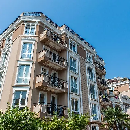 מלון דירות Dawn Park Complex 4*