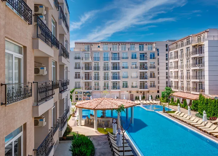 Dawn Park Complex 阳光海滩