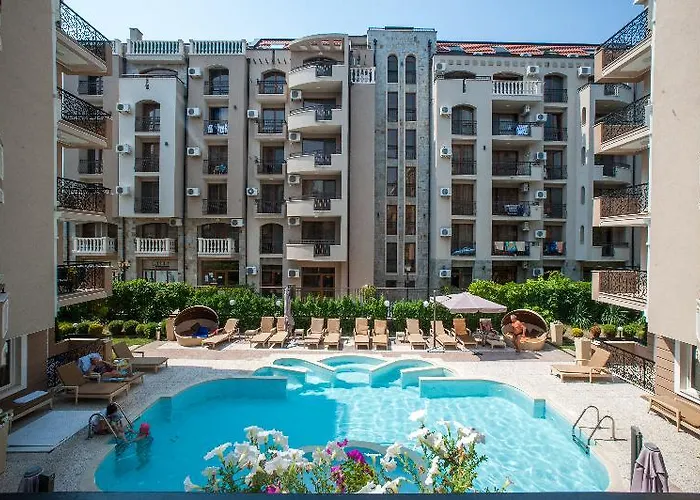 Dawn Park Complex 4* ساني بيتش