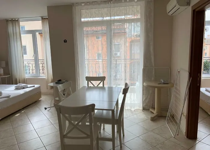 Dawn Park Complex Aparthotel Slantschew brjag