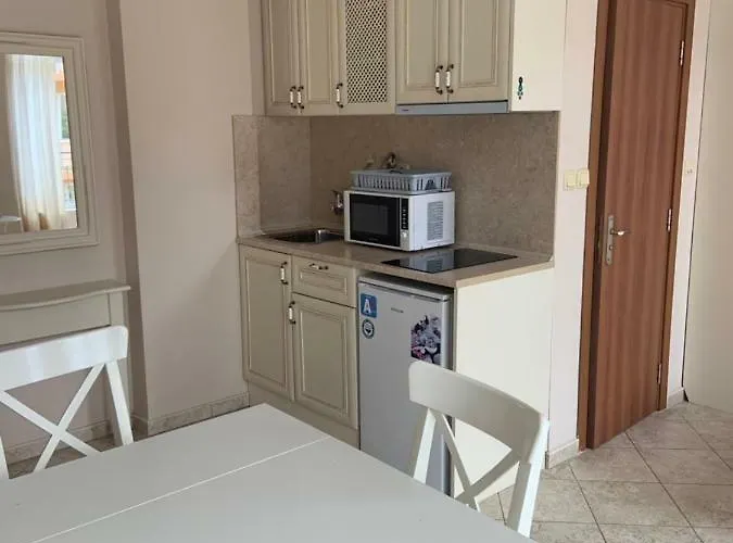 Dawn Park Complex 阳光海滩