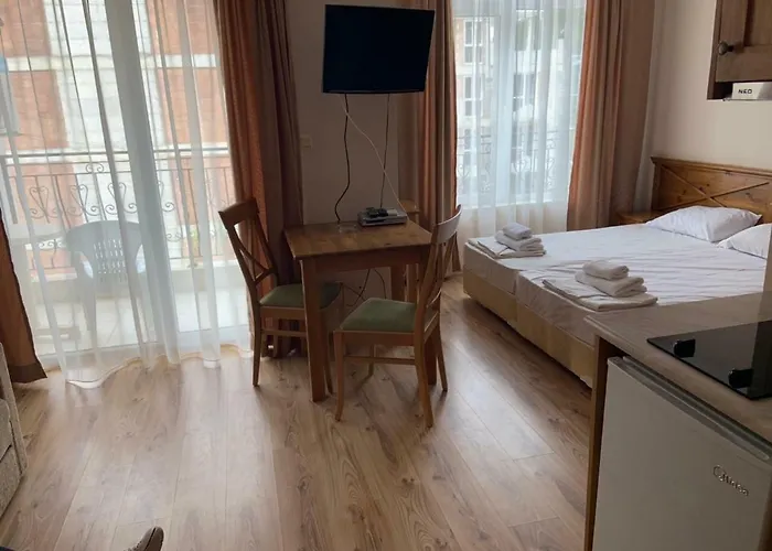 Dawn Park Complex Aparthotel 4*