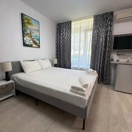 Dawn Park Complex Apartmanhotel 3*