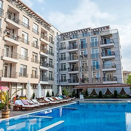 Dawn Park Complex 3* ساني بيتش
