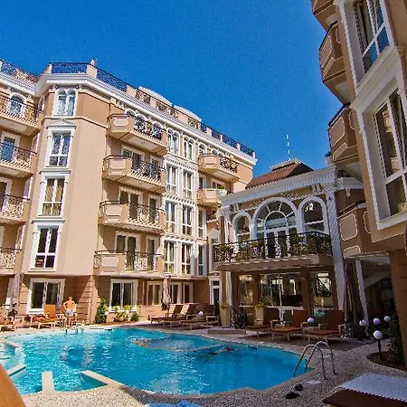 Dawn Park Complex 3* Napospart