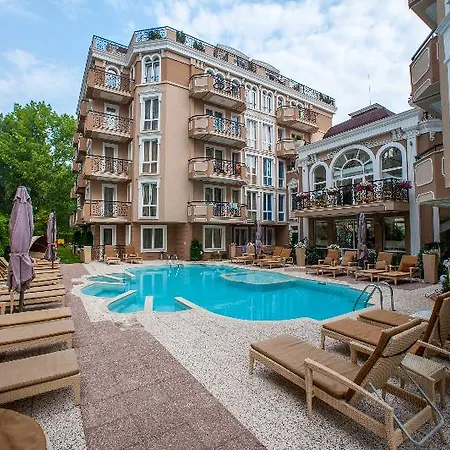 Dawn Park Complex 3* Napospart