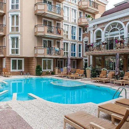 Dawn Park Complex 3* Napospart