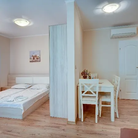 Dawn Park Complex 4* ساني بيتش