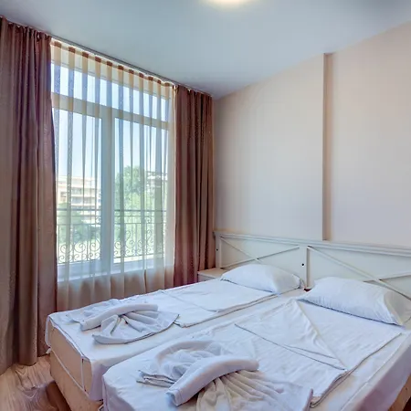 Dawn Park Complex ساني بيتش