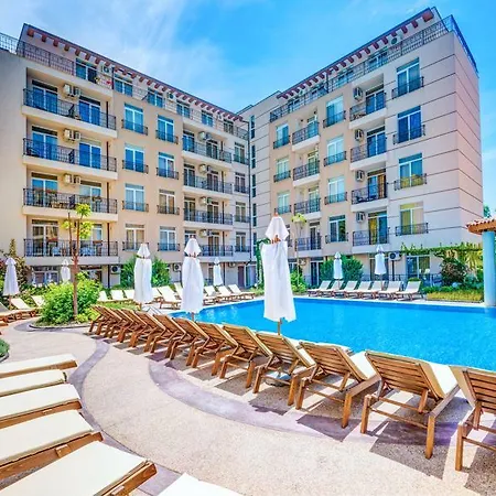 Dawn Park Complex 4* ساني بيتش