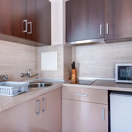 Dawn Park Complex Napospart