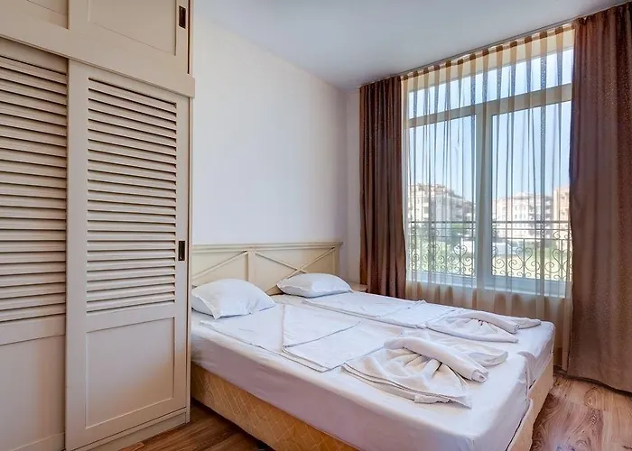 Apartmanhotel Dawn Park Complex 4*