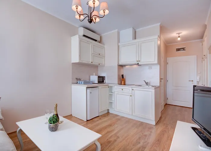 Dawn Park Complex 4* Napospart